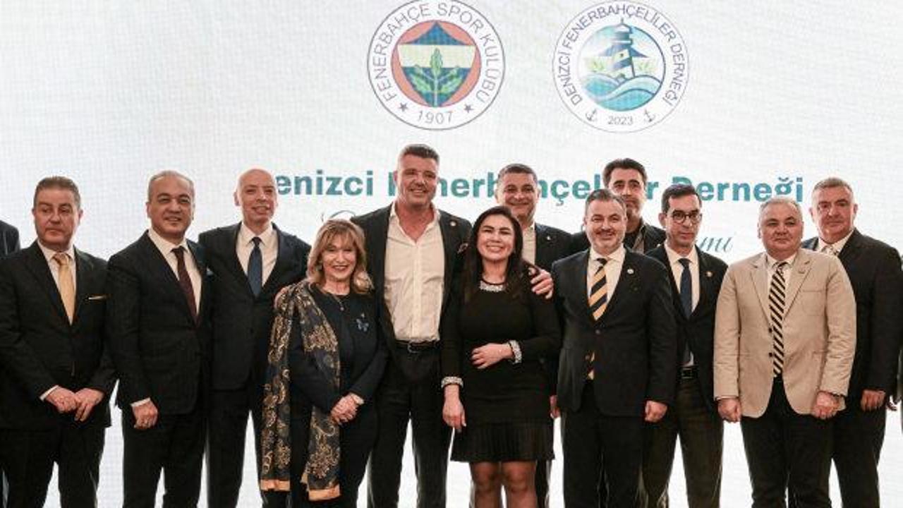 Fenerbahçe yönetimi, üyelerle iftarda bir araya geldi