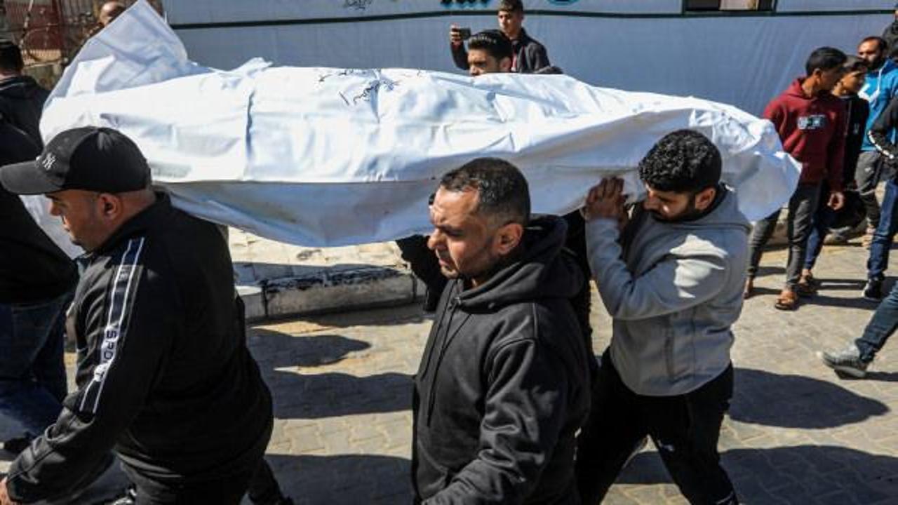 Gazze'de can kaybı 72 bin 126'ya yükseldi