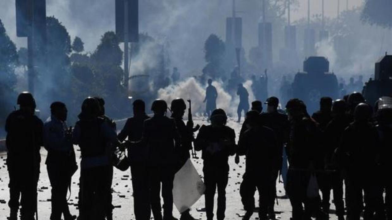 Pakistan'da sokağa çıkma yasağı ilan edildi