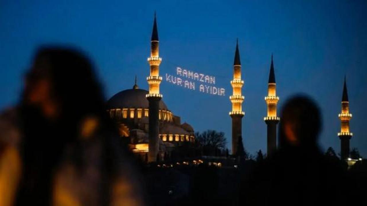 Ramazan ayına &ouml;zel &ccedil;arpıcı anket! Toplum manevi yenilenme olarak g&ouml;r&uuml;yor