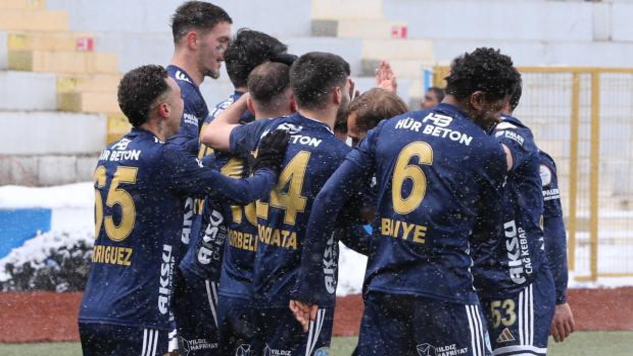 Rekorlar kıran lider rakibini 8-1 yendi! Adım adım S&uuml;per Lig'e geliyorlar