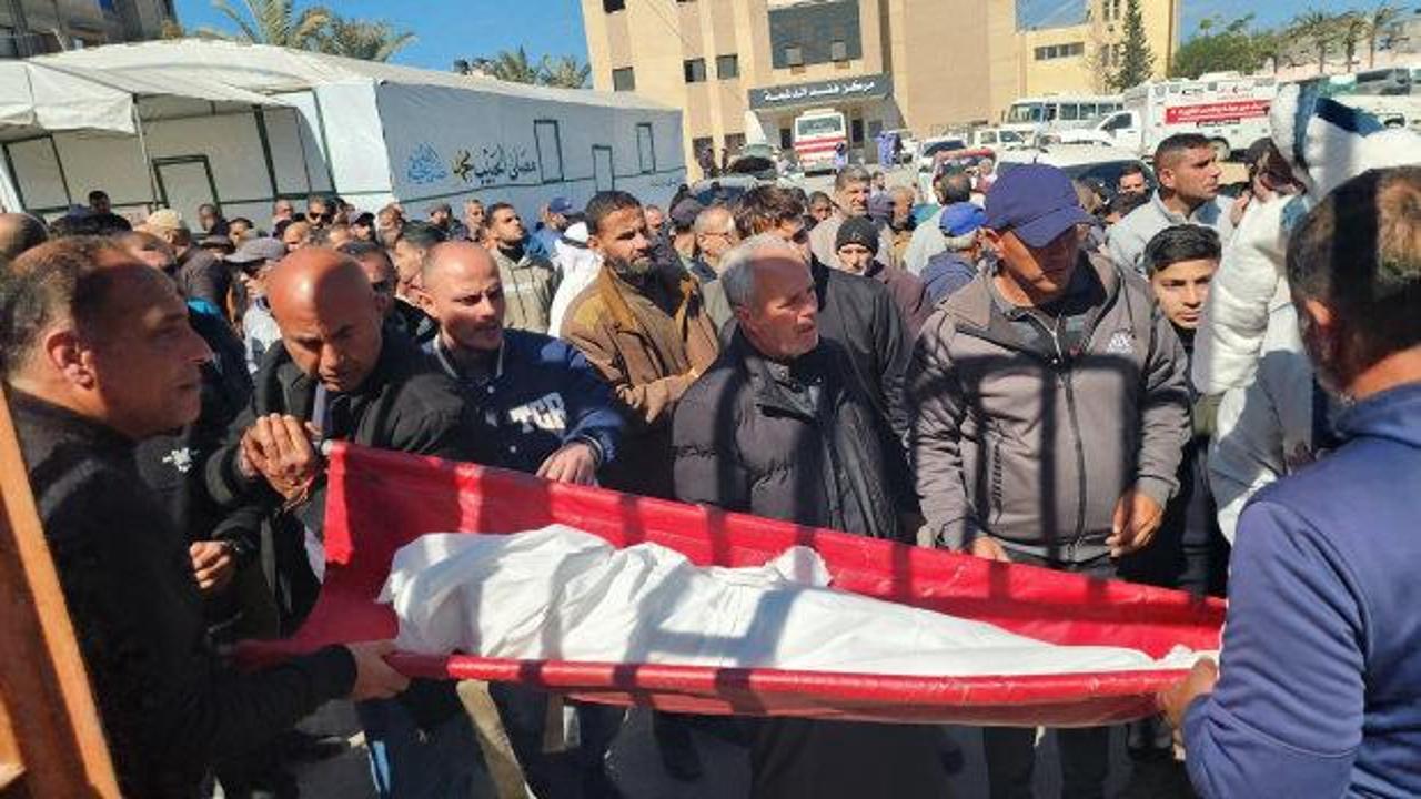 Gazze'de can kaybı 72 bin 134'e yükseldi