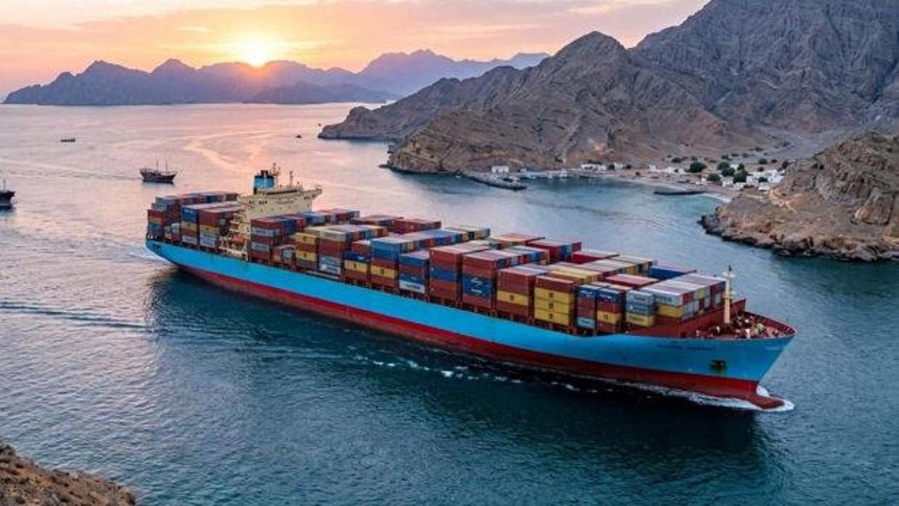 İran'ın Hürmüz Boğazı'nı kapatması dünya ekonomisini altüst etti: Korkunç tahmin geldi!