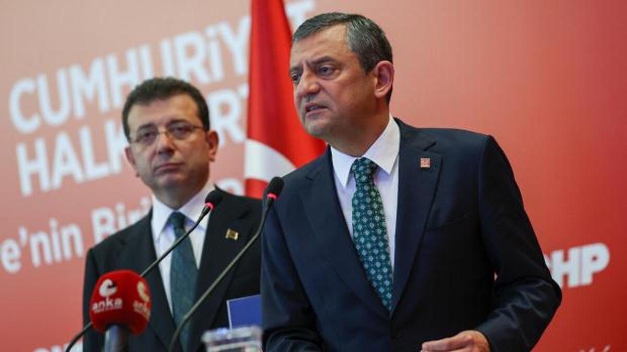 Mahmut Övür: İmamoğlu ve Özel, CHP'yi intihara sürüklediklerini gösterdi