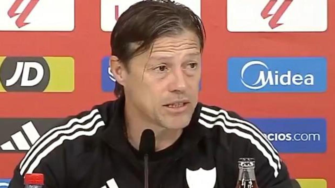 Sevilla'da Matias Almeyda'dan savaşlara tepki: Füzeye para var, açlığa yok...