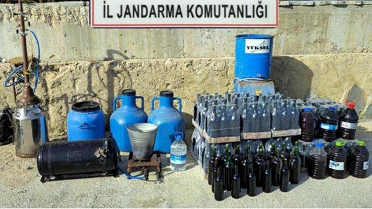 Tekirdağ'da çiftlik evinde silah, sahte içki, uyuşturucu ele geçirildi