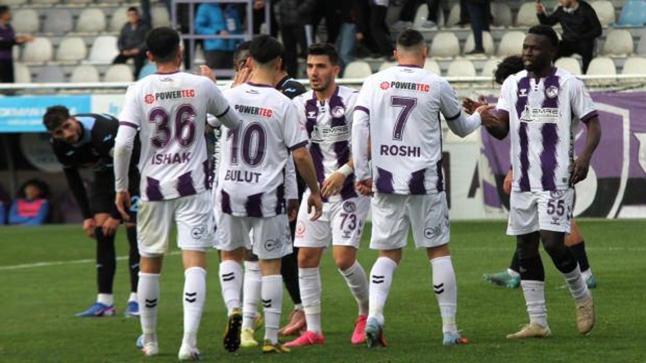 1. Lig'de 7-0'lık çılgın maç! Rakibi sahadan sildiler