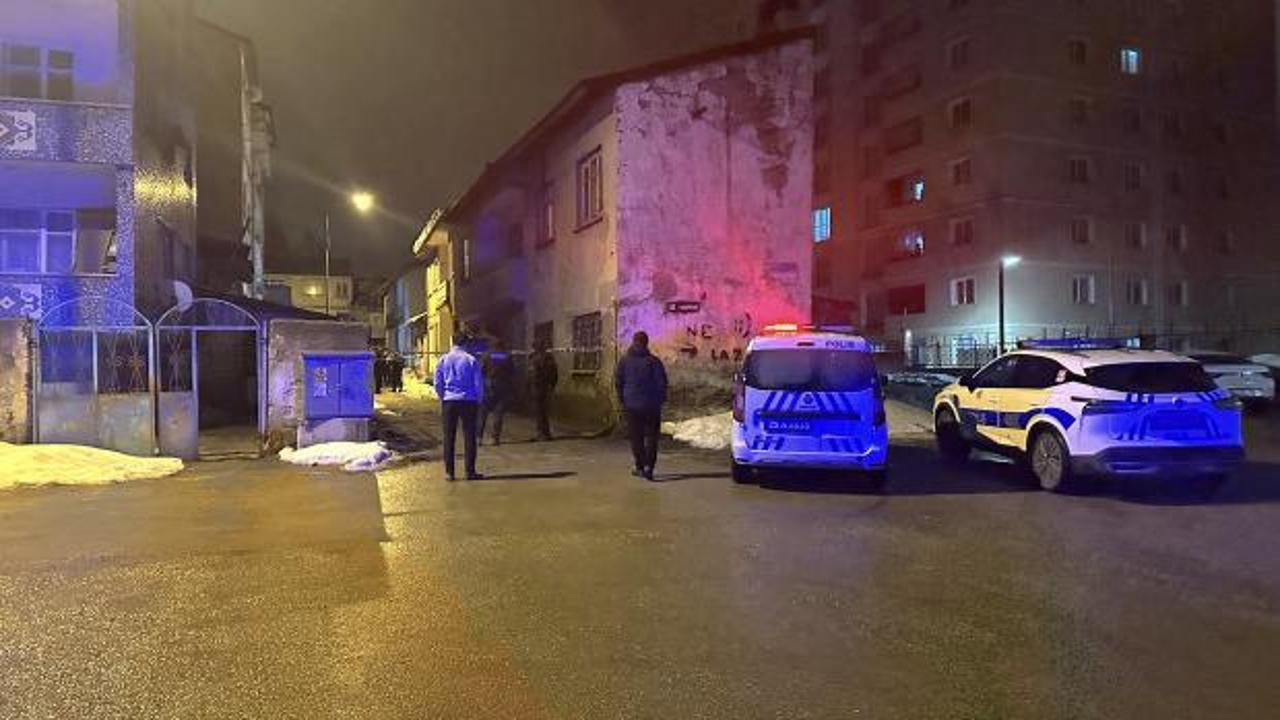 Gece yarısı korkunç cinayet: Sokakta boğazı kesilmiş halde bulundu