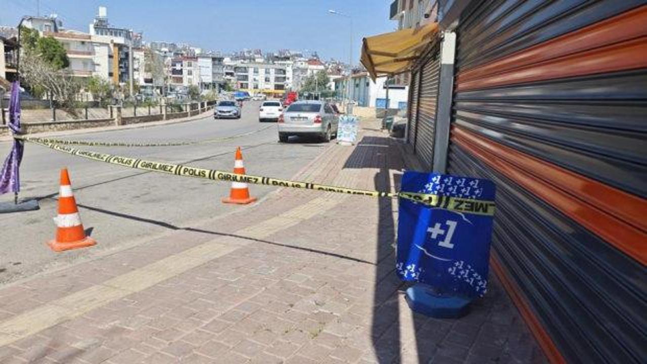 Esnaf kavgası kanlı bitti: 1 ölü, 2 yaralı Esnaf kavgası kanlı bitti: 1 ölü, 2 yaralı