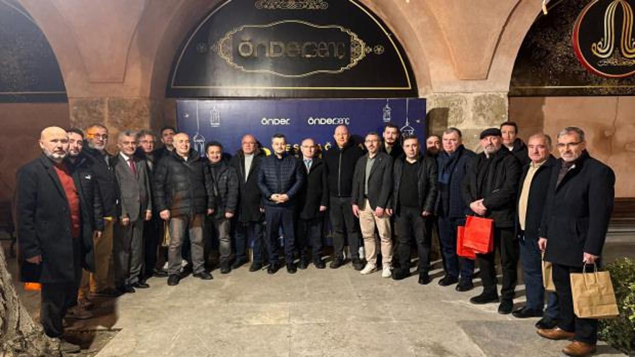 ES&Ouml;NDER&rsquo;den &ouml;rnek buluşma: Eğitimciler aynı sofrada