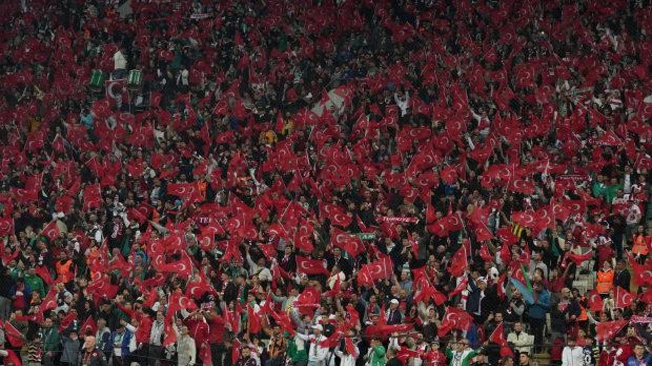 Milli maç için bilet satışları başladı: İşte fiyatlar...