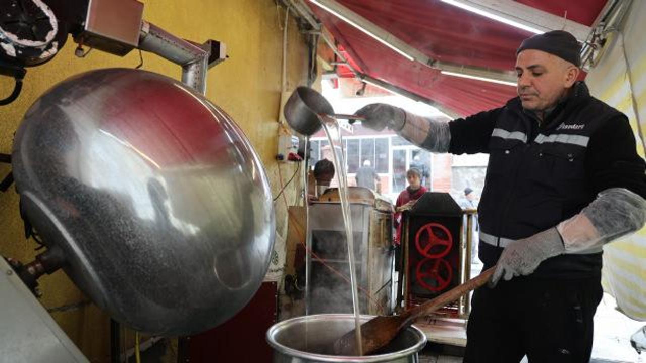 Elazığ'da Badem Şekerine Ramazan Ayında Yoğun Talep Artışı Yaşanıyor