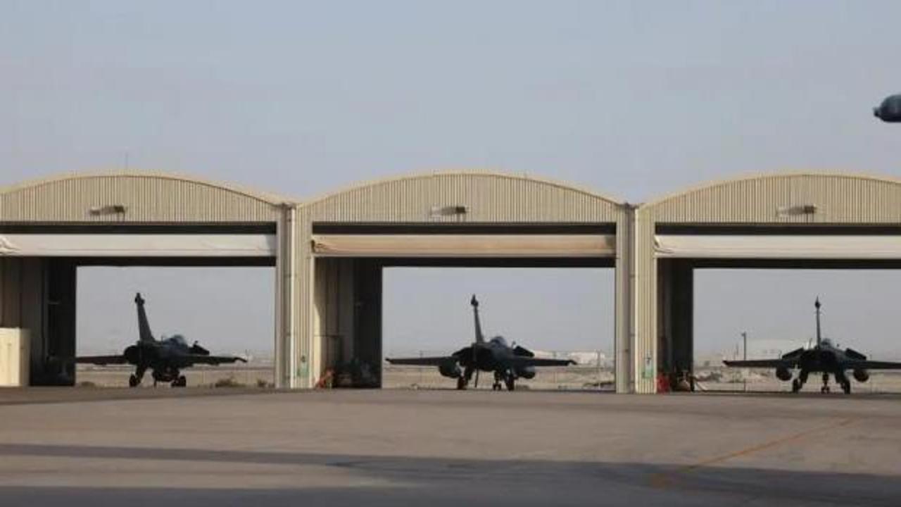 Uydu görüntüleriyle ortaya çıktı! BAE'deki Dafra Hava Üssü'nde ağır hasar!