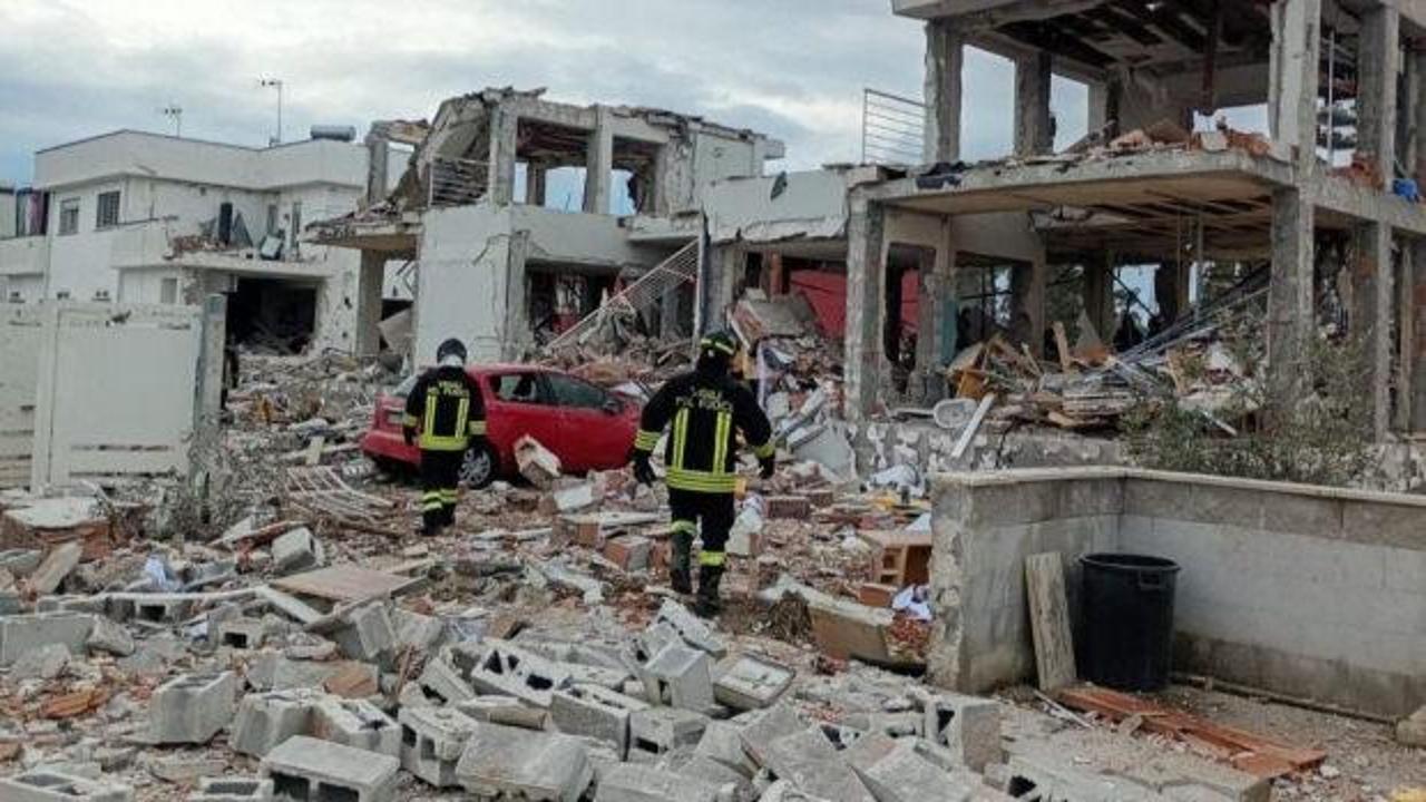 Roma'da LPG tankı patladı! 3 bina çöktü