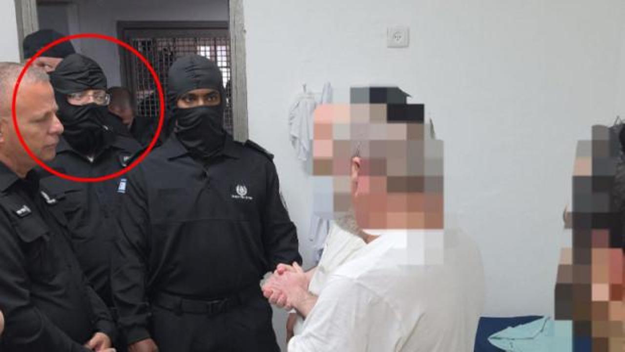 İsrailli Bakan kılık değiştirip baskın yaptı! Filistinli mahkumlar için yeni talimat