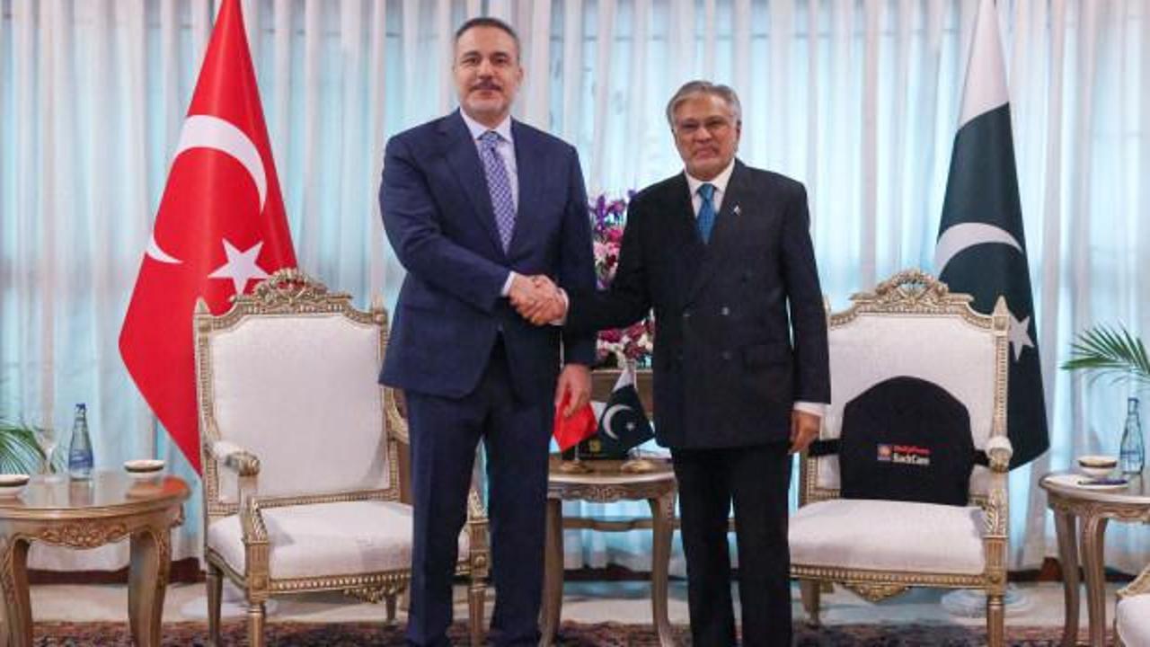 Bakan Fidan'dan Pakistan'da kritik görüşme