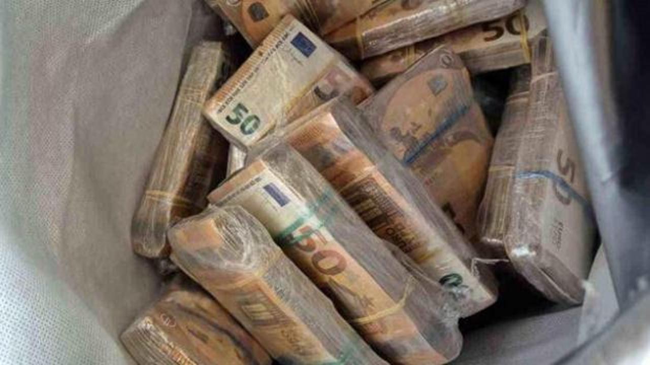 Çikolata kutusundan servet fışkırdı! Tüm para 'komşu'ya kaldı