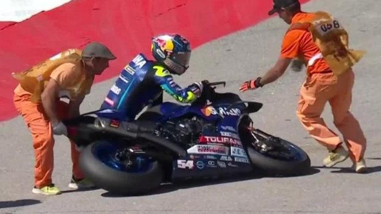 Kaza yapan milli motosikletçi yarışı tamamlayamadı