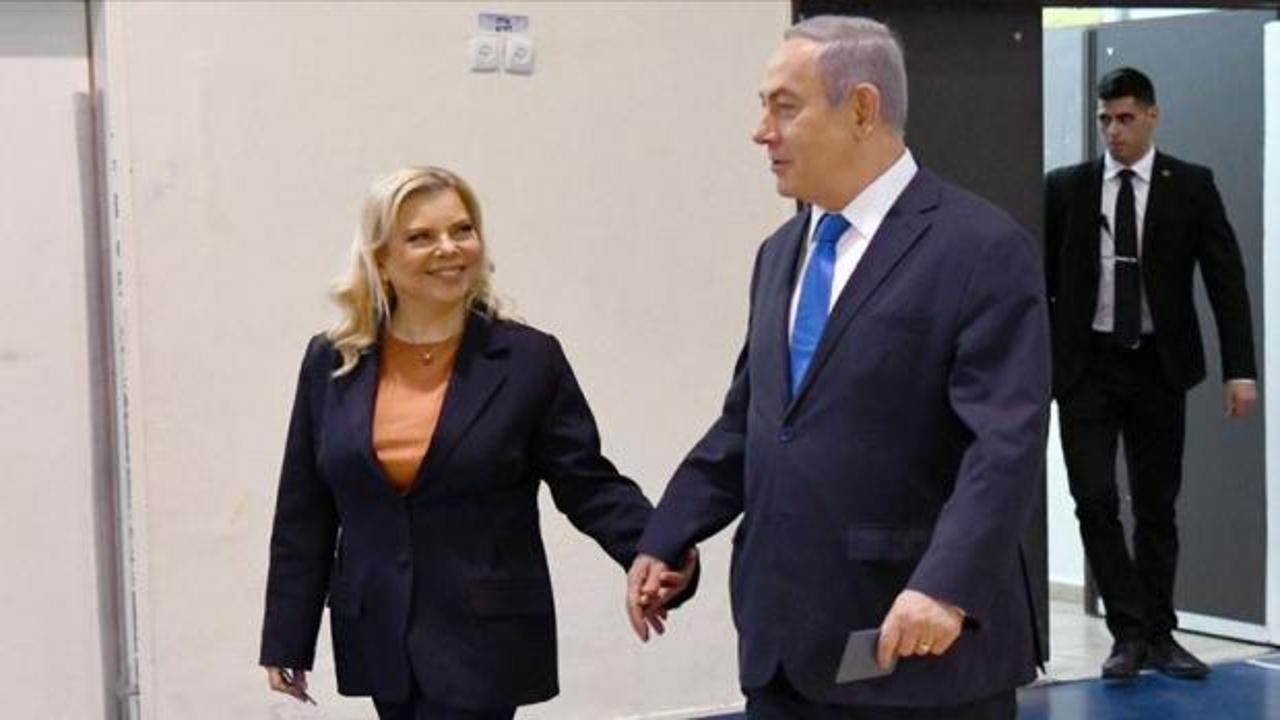 Sara Netanyahu: 'Çocuklarım babaları sebebiyle aşağılanıyor!'