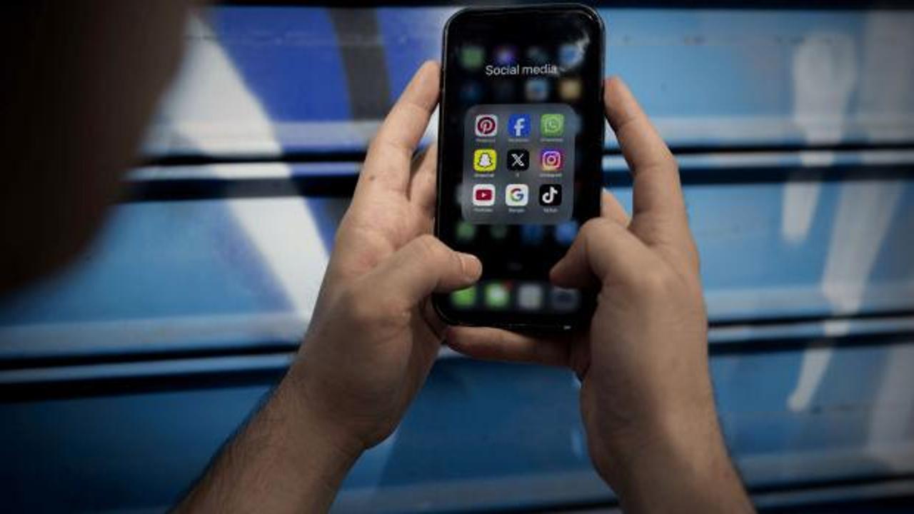 Sosyal medyadan g&uuml;venlik g&uuml;&ccedil;lerine hakaretler savurup tehdit eden şahıs yakalandı