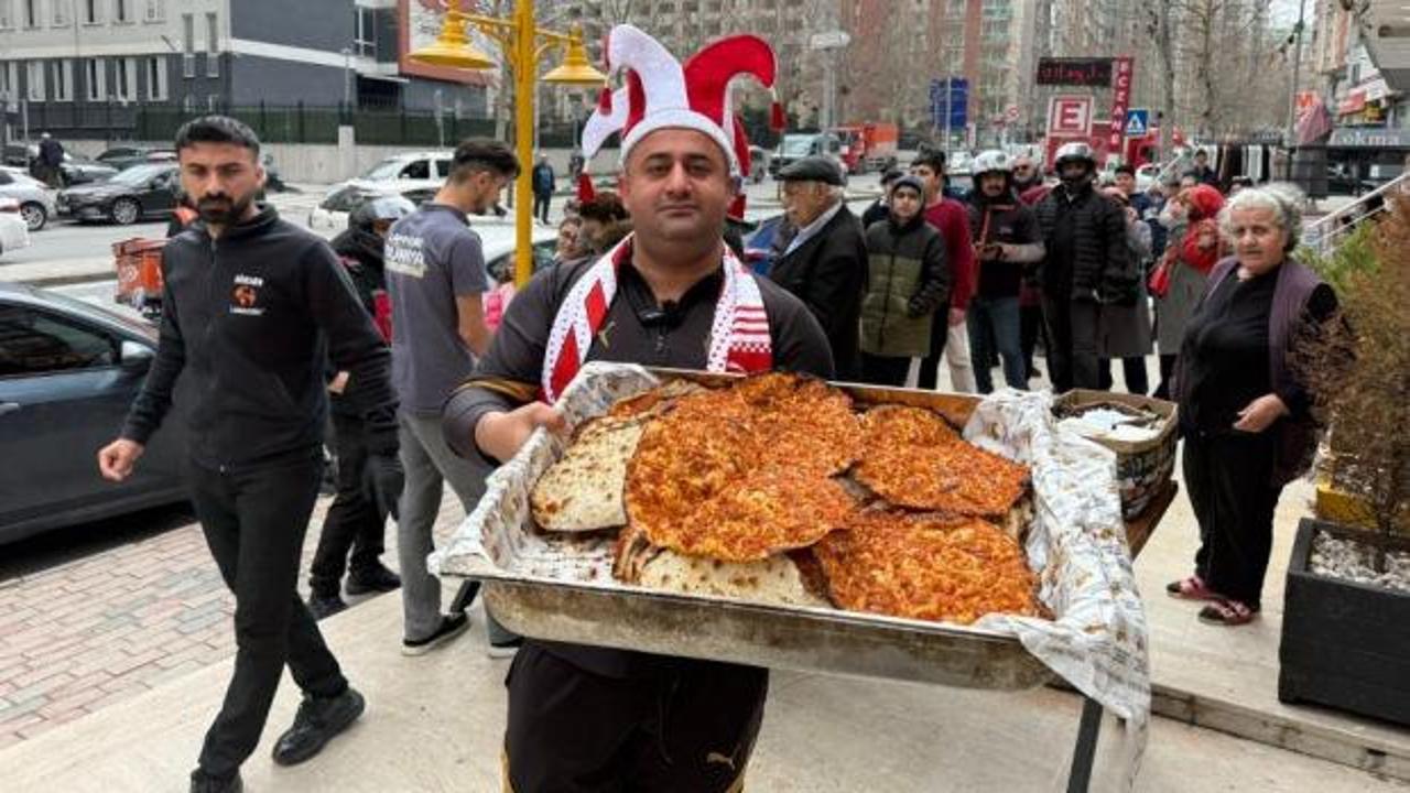 Türkiye maçı kazanırsa 'bin lahmacun dağıtacağım' demişti! Sözünü tuttu
