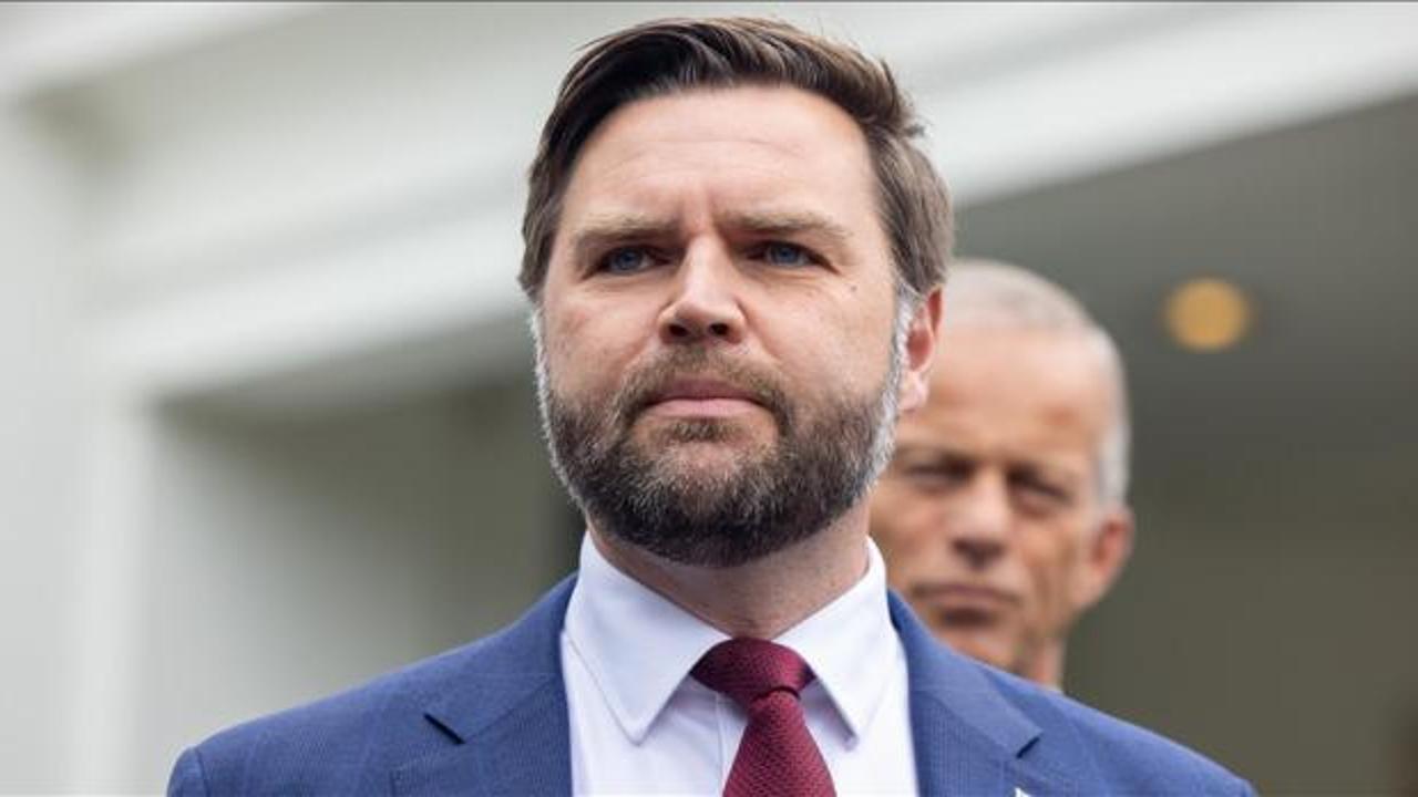 ABD basını: İran müzakere masasında Vance'yi istiyor