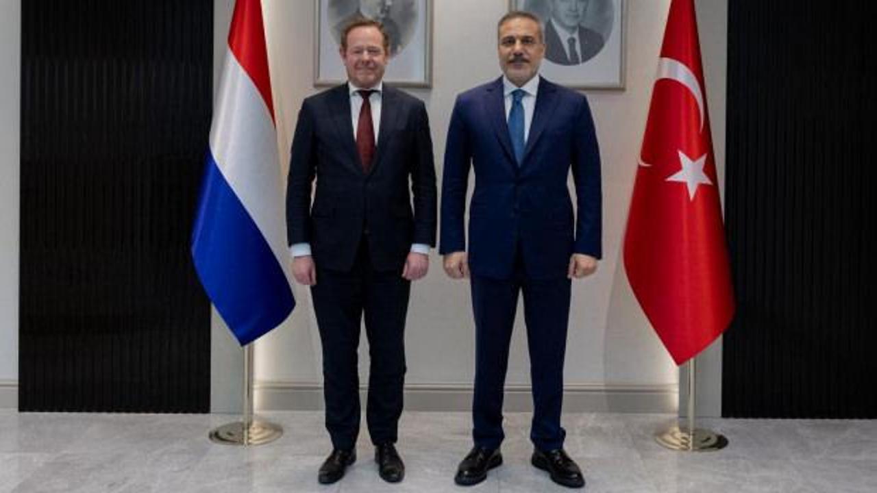 Bakan Fidan, Hollandalı mevkidaşı Van Weel ile g&ouml;r&uuml;şt&uuml;