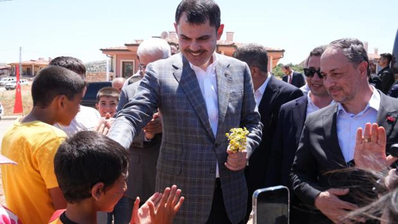 Bakan Kurum'dan milli maç öncesi Zey Köyü'nden anlamlı paylaşım