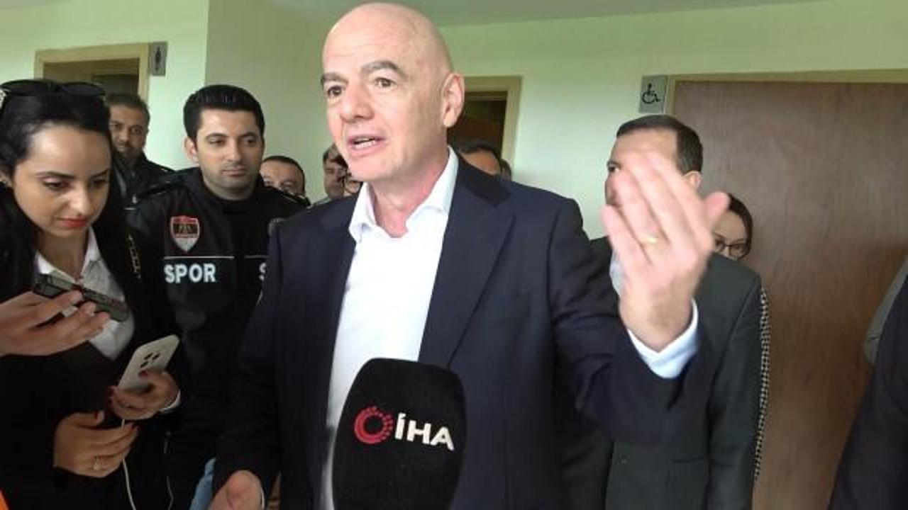 FIFA Başkanı Infantino, İran Milli Takımı ile g&ouml;r&uuml;şt&uuml;
