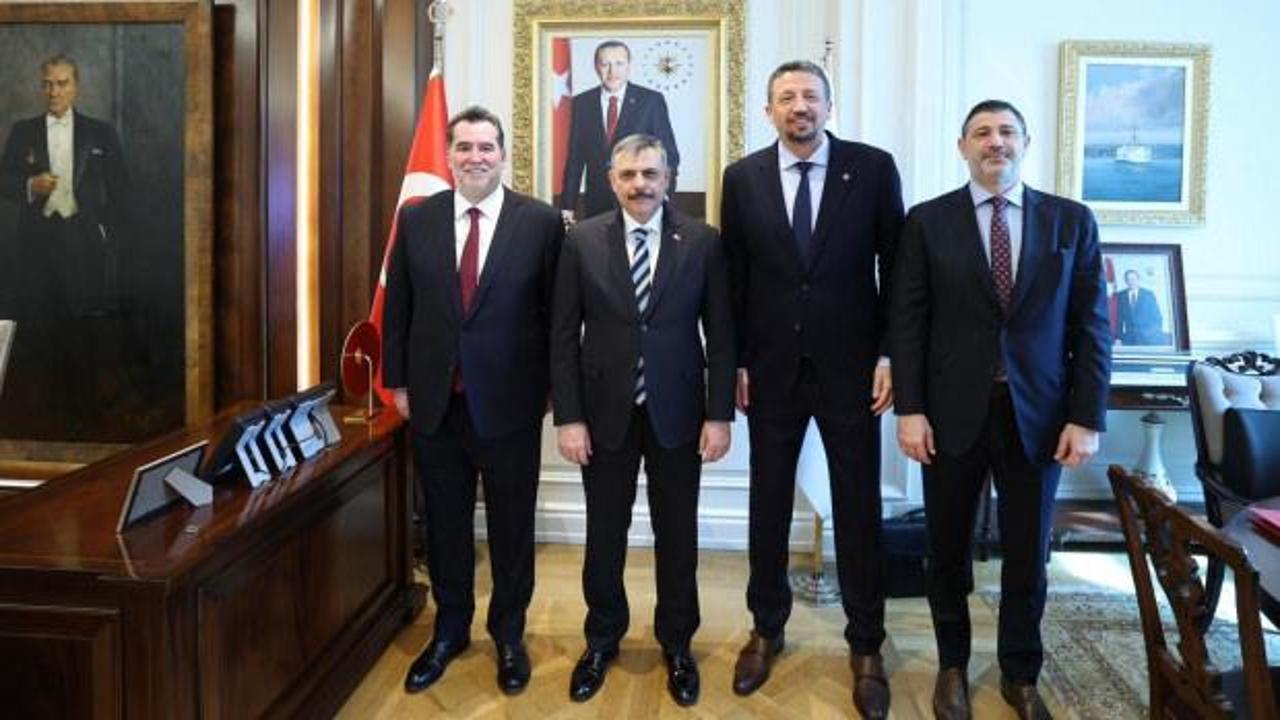 Hidayet T&uuml;rkoğlu'ndan Bakan G&uuml;rlek ve Bakan &Ccedil;ift&ccedil;i'ye ziyaret