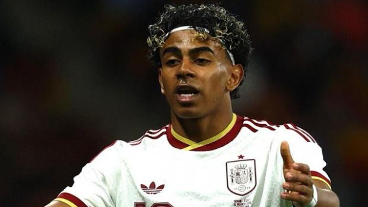 Lamine Yamal &ldquo;Ben M&uuml;sl&uuml;manım&rdquo; dedi ve İspanyolların skandal tezah&uuml;ratına sert &ccedil;ıktı