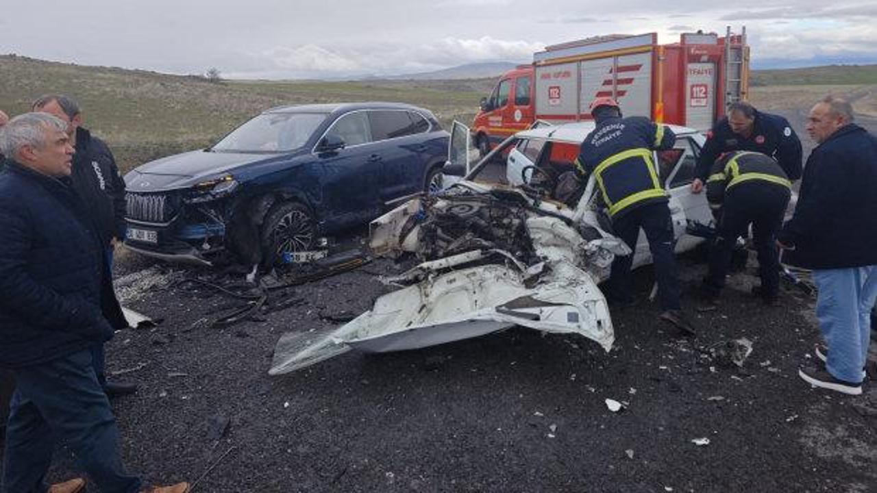 Nevşehir'de iki otomobil çarpıştı: 1 ölü, 2 yaralı