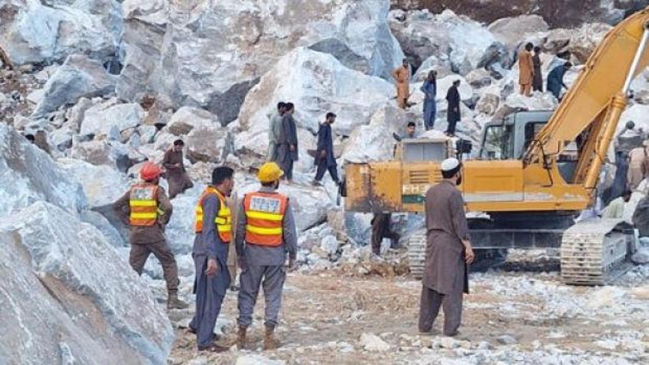 Pakistan'da maden göçüğü! Çok sayıda ölü var
