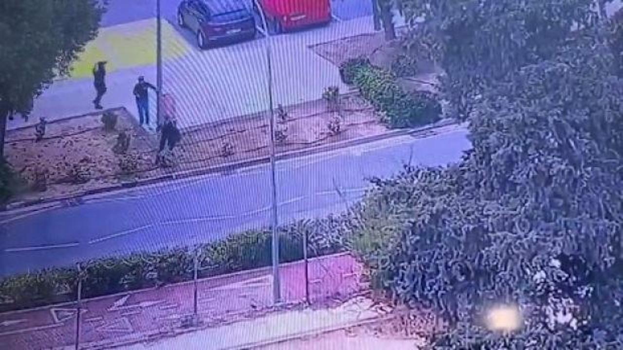 Rum gruplar KKTC tarafındaki sivillere patlayıcı fırlattı