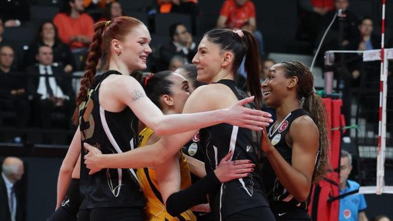VakıfBank play-off serisinde ilk ma&ccedil;ı kazandı