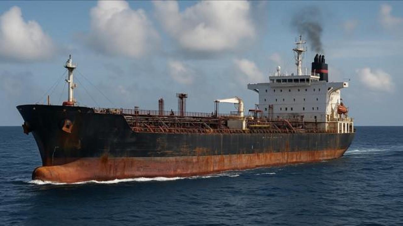 Yunanistan'ın 'Gölge Filosu' İsrail'e gizli silah ve petrol sevkiyatı yapıyor!