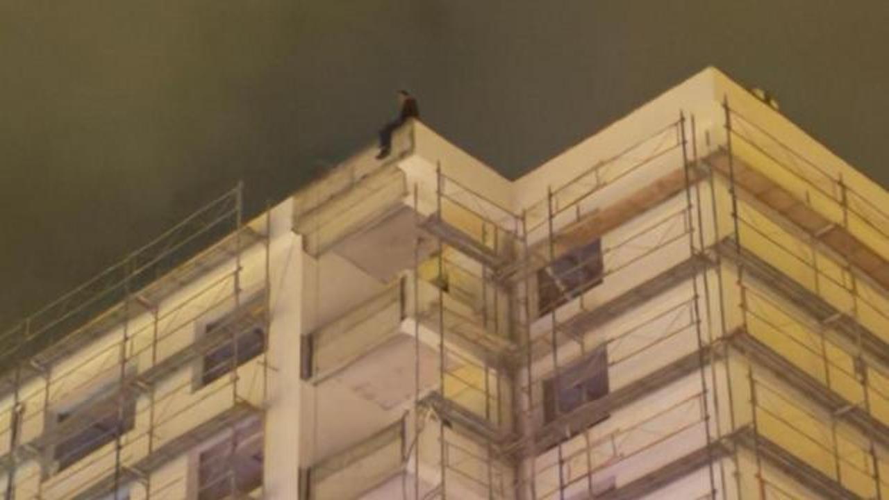 İntihara kalkışan şahsı polis 3 saatte ikna etti