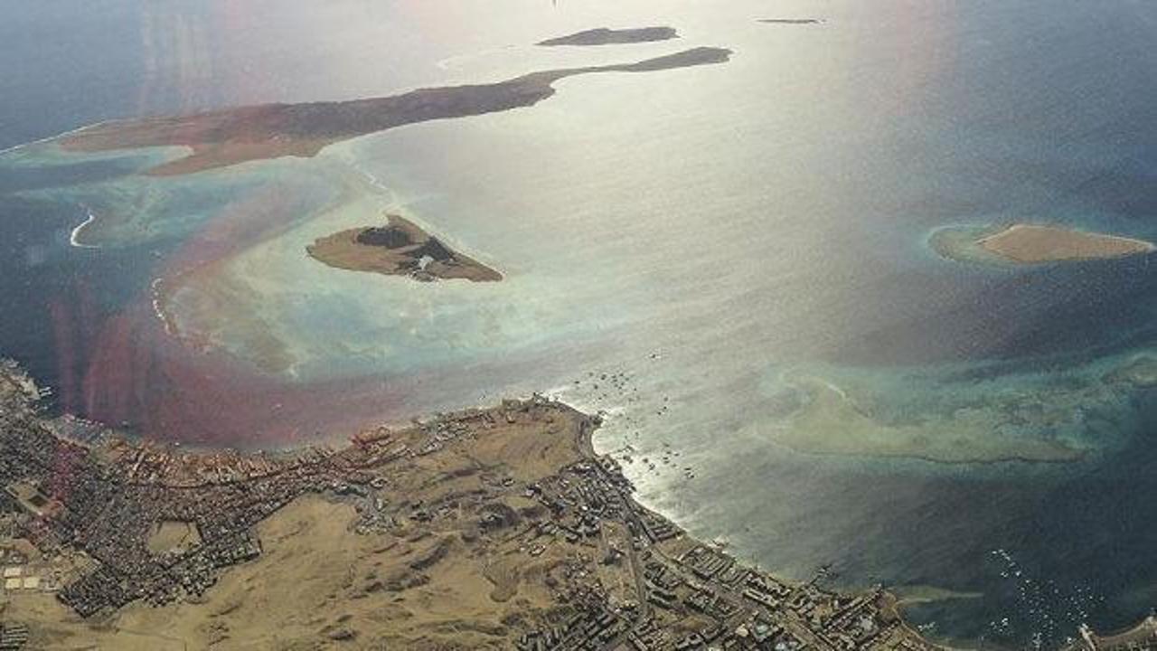 İran'dan H&uuml;rm&uuml;z a&ccedil;ıklaması! "D&uuml;şmanı &ouml;l&uuml;mc&uuml;l girdaba hapsedecek"