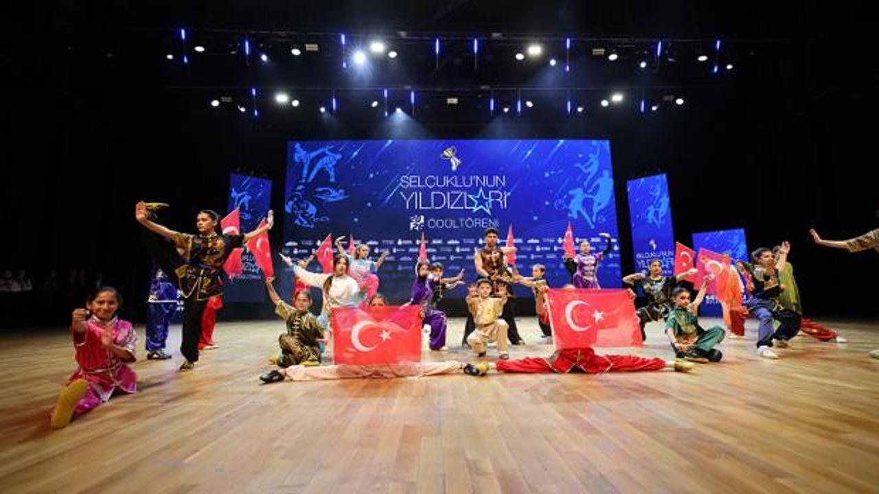 Sel&ccedil;uklu&rsquo;nun yıldızları &ouml;d&uuml;llendirildi