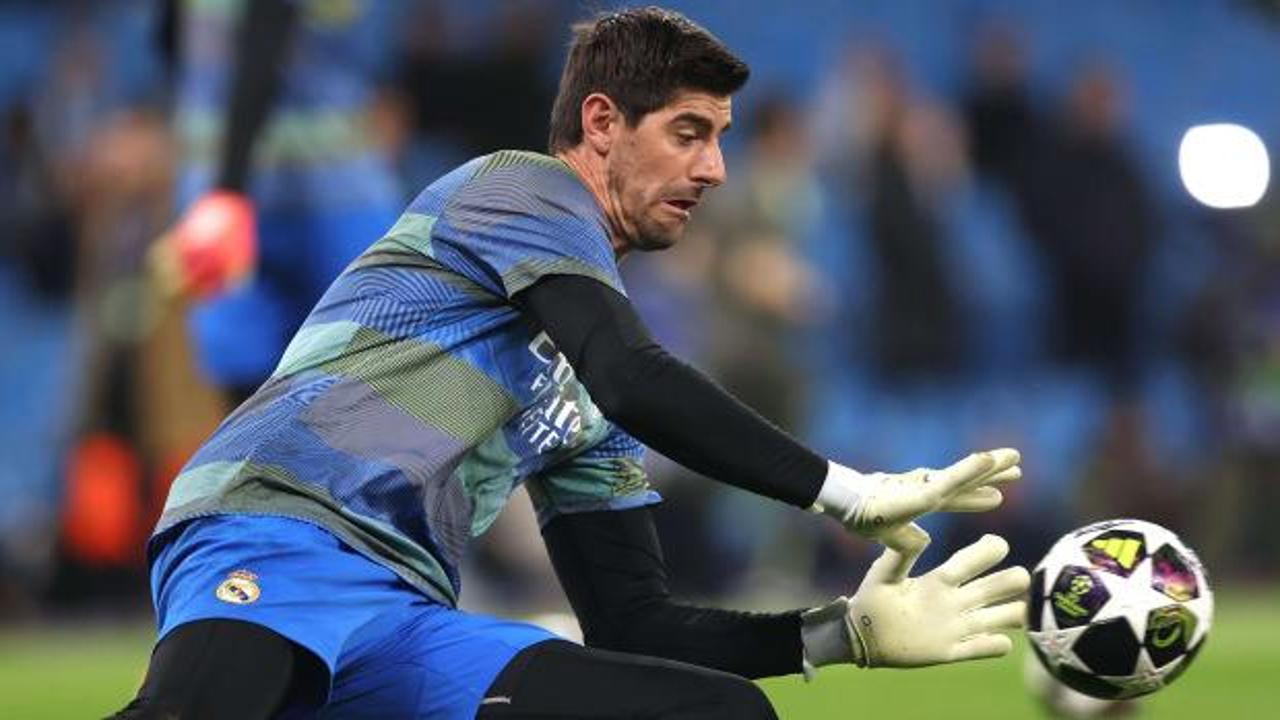 D&uuml;nyanın en iyi 15 kalecisi belli oldu: S&uuml;per Lig&rsquo;den bir isim listeye girdi