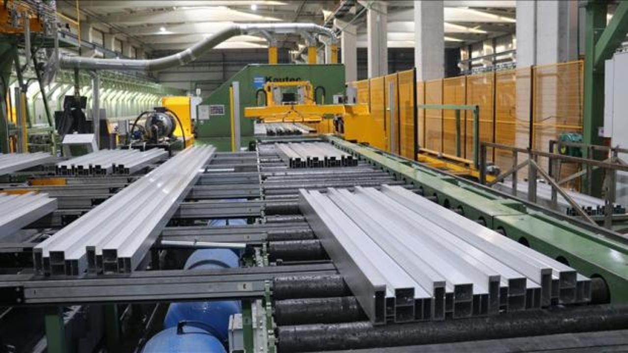 Al&uuml;minyumda abluka şoku: Fiyatlar 4 yılın zirvesine fırladı!