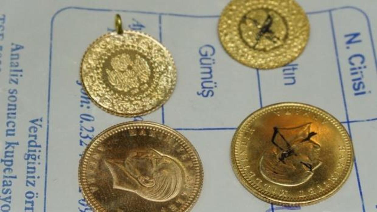 D&uuml;ğ&uuml;nlerde &ccedil;eyrek altının yerini gram altın ve nakit para aldı