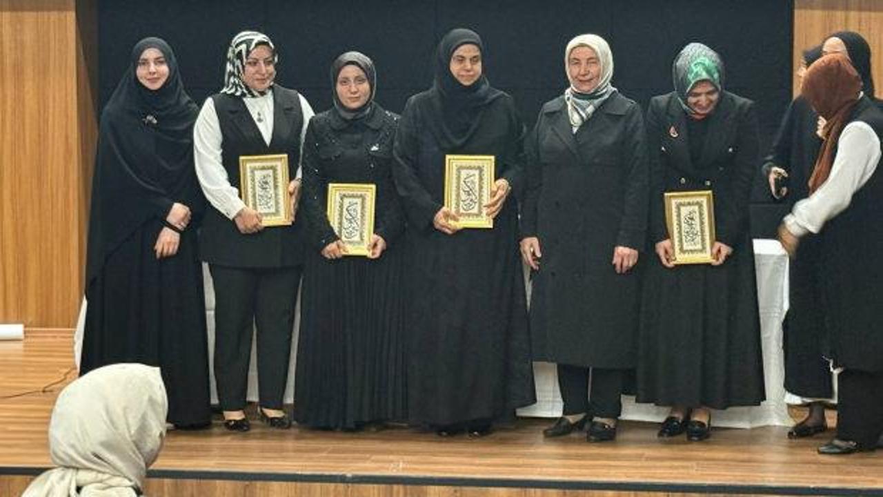 İHH, Diyarbakır&rsquo;da &lsquo;Sivil Toplumda Kadın&rsquo; paneli d&uuml;zenledi