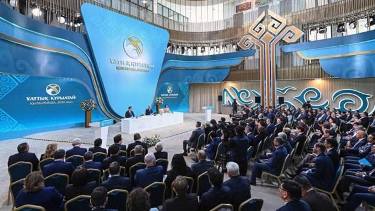 Kazakistan yeni anayasa ile yeni d&ouml;neme girdi: Siyasi sistem baştan tasarlandı