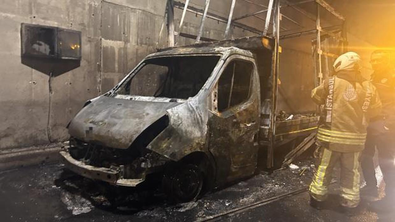 İstanbul'da Sabiha Gökçen Havalimanı Tünelinde Kamyonet Yangını Paniğe Neden Oldu