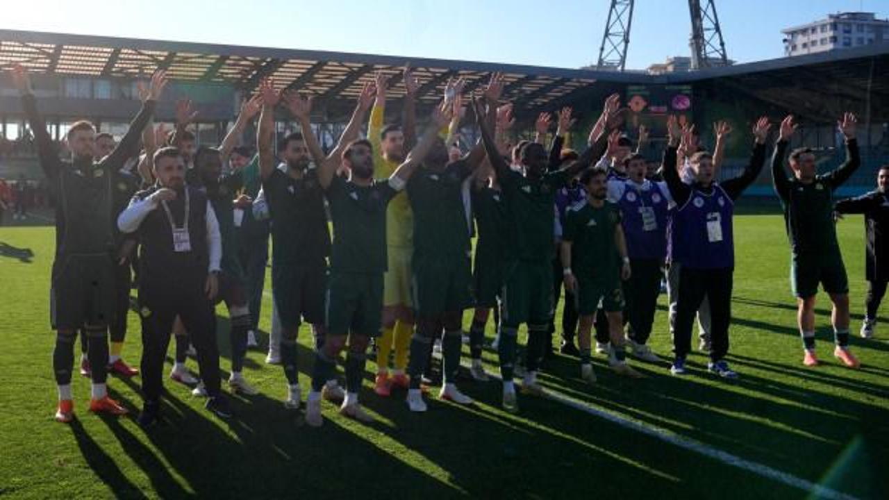 Şampiyon ve k&uuml;me d&uuml;şenler belli oldu! S&uuml;per Lig bileti i&ccedil;in avantajı kaptılar