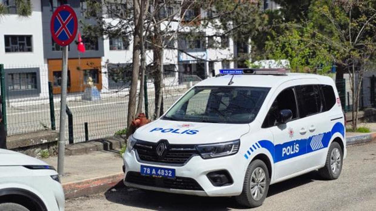 &Uuml;lke genelinde okullarda g&uuml;venlik tedbirleri artırıldı