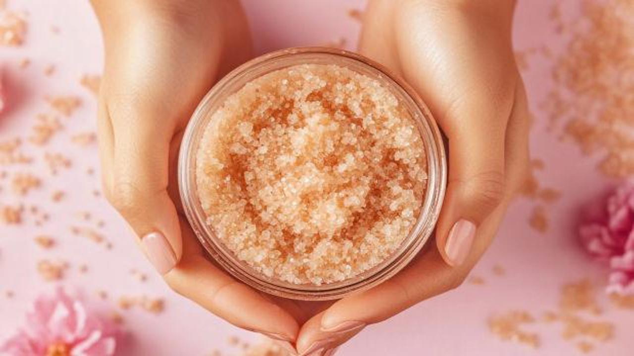 V&uuml;cut Peelingi: P&uuml;r&uuml;zs&uuml;z Cilt