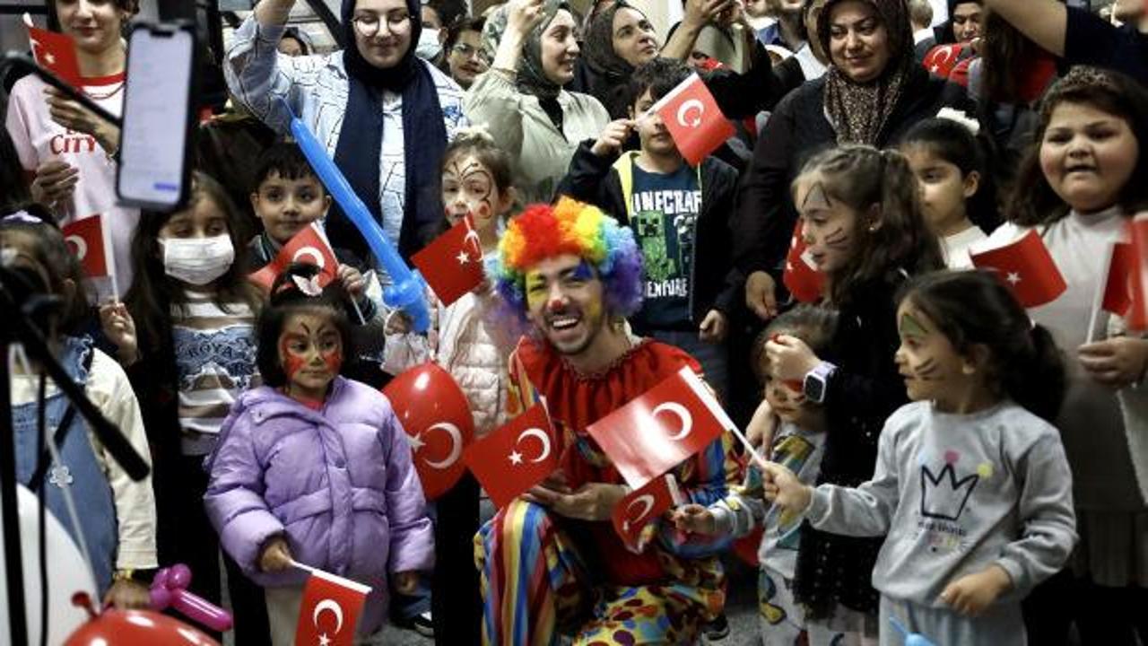 23 Nisan Coşkusu Kıtaları Aştı