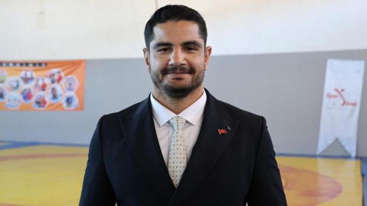 Taha Akg&uuml;l: G&ouml;ğs&uuml;m&uuml;z&uuml; kabarttılar